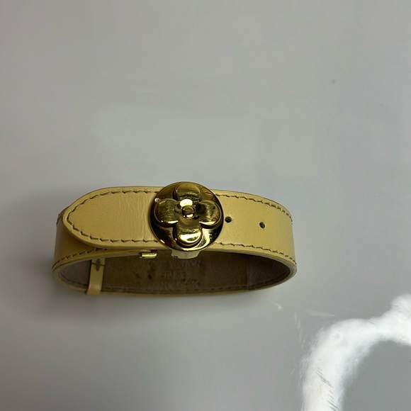 LOUIS VUITTON VINTAGE Monogram Wish Bracelet - Picture 2 of 9